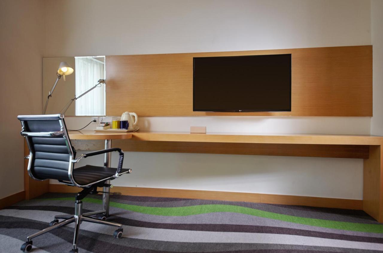 Holiday Inn Express Tangshan Downtown By Ihg Εξωτερικό φωτογραφία