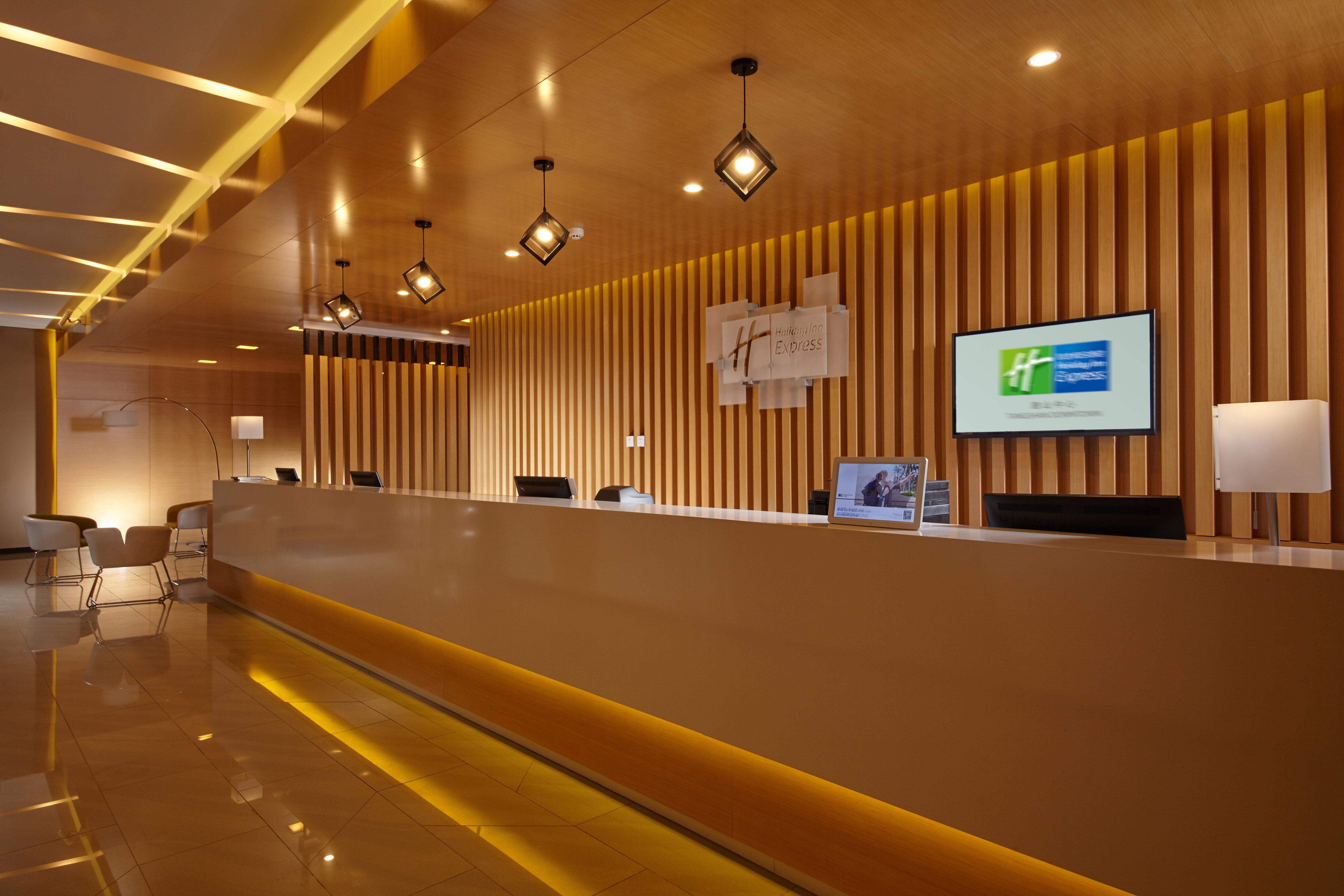 Holiday Inn Express Tangshan Downtown By Ihg Εξωτερικό φωτογραφία