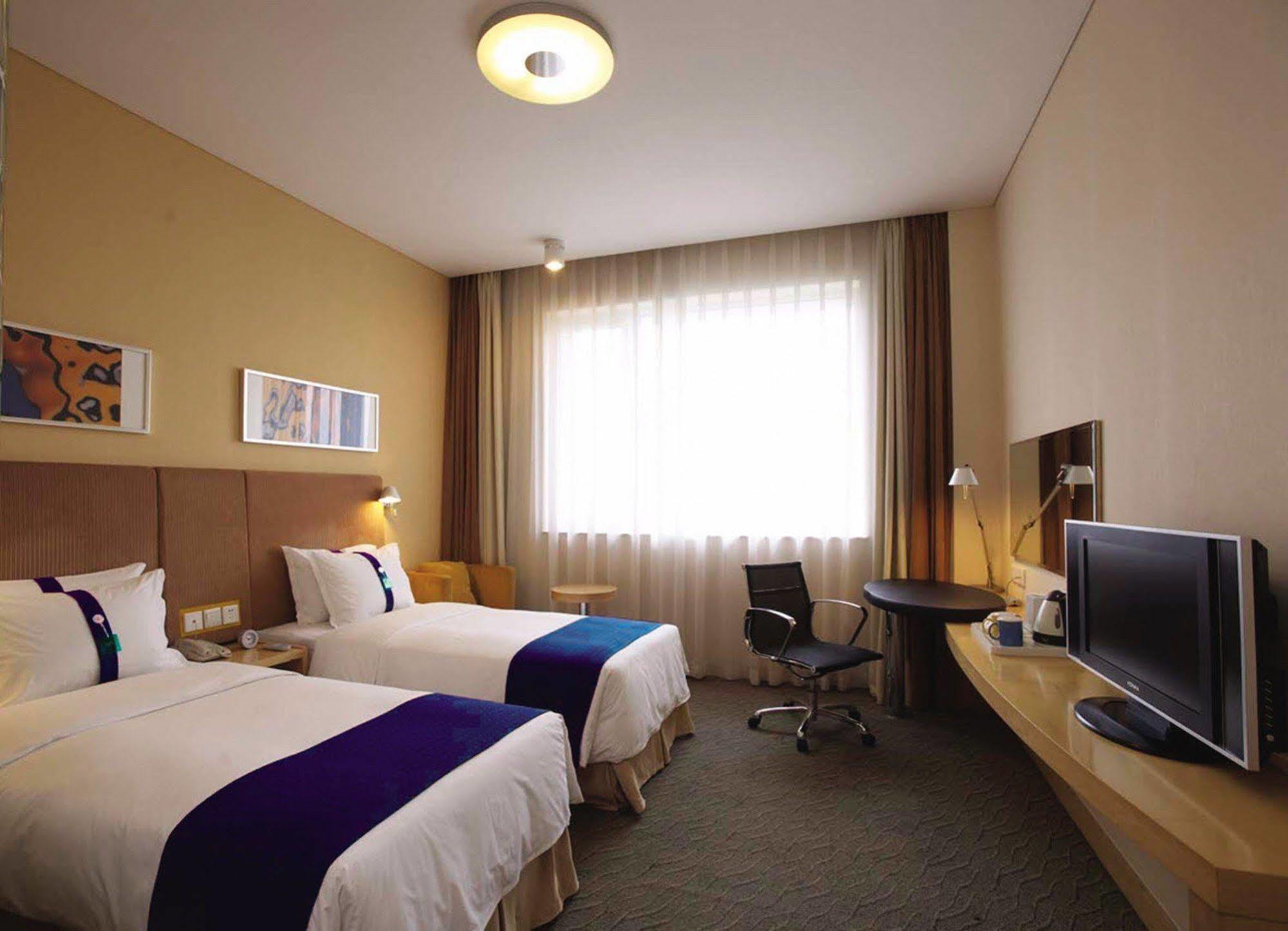 Holiday Inn Express Tangshan Downtown By Ihg Εξωτερικό φωτογραφία